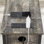 Comodino con stazione di ricarica, 2 porte USB e 2 prese di corrente, tavolino a 2 cassetti con ripiano contenitore